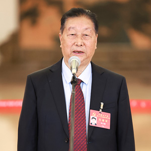                                                         林占熺                                                                                                                    福建农林大学研究员、国家菌草工程技术中心首席科学家                                                                                                                                                                    